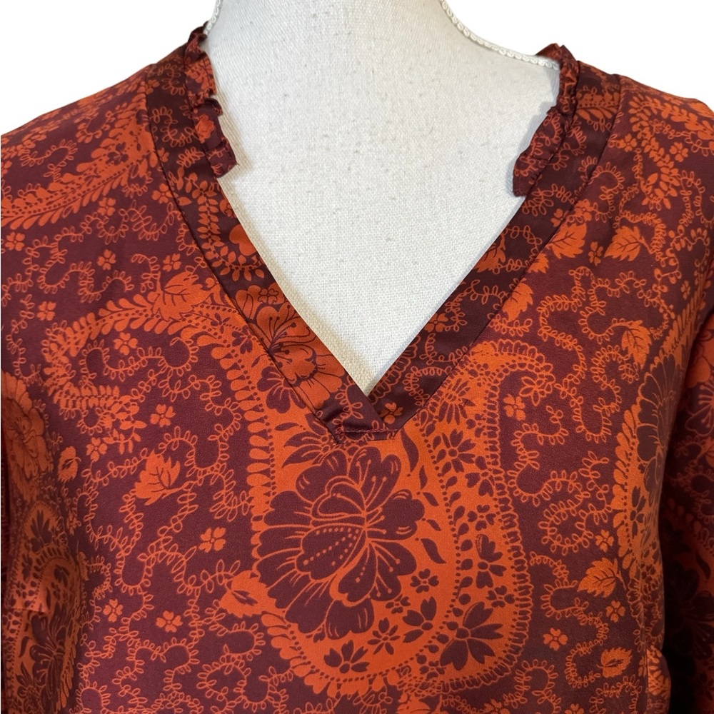 LIZ CLAIBORNE  BEAUTIFUL PRINT BLOUSE SIZE:  XLARGE #2 - Picture 2 of 10